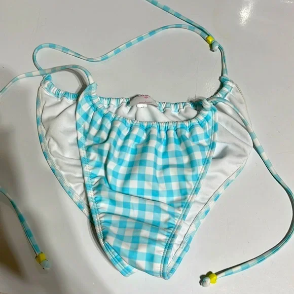 Blue bikini. - Picture 5 of 5